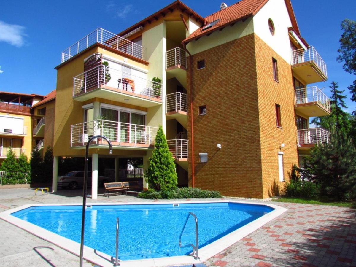 Siófoki Beach Apartman Exterior foto